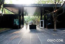 l'entrée du centre