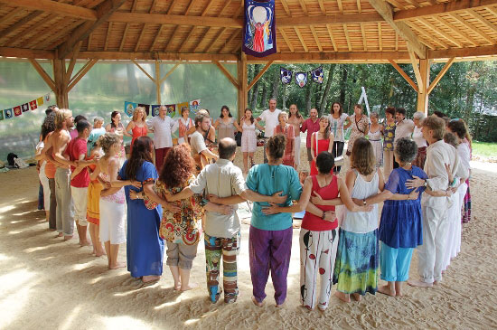 Les Danses de la Paix Universelle